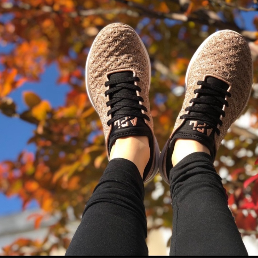 APL TechLoom Phantom sneakers size 8.5